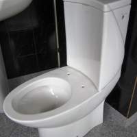 18. Exclusive WC combination + water-tank in white