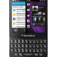 Smartfon BlackBerry Q5 (wyświetlacz 7,84 cm (3,1 cala), klawiatura QWERTY, aparat 5 MP, pamięć wewnętrzna 8 GB, NFC, system oper