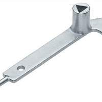 Triangular wrench DIN3223 for bollards with hooks